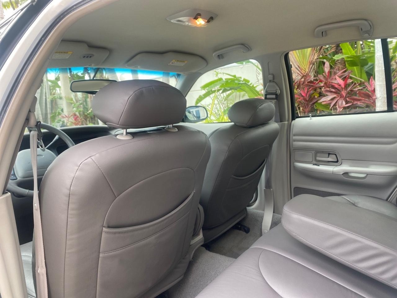 1999 Ford Crown Victoria LX LOW MILES 61,537 Pompano Beach FL