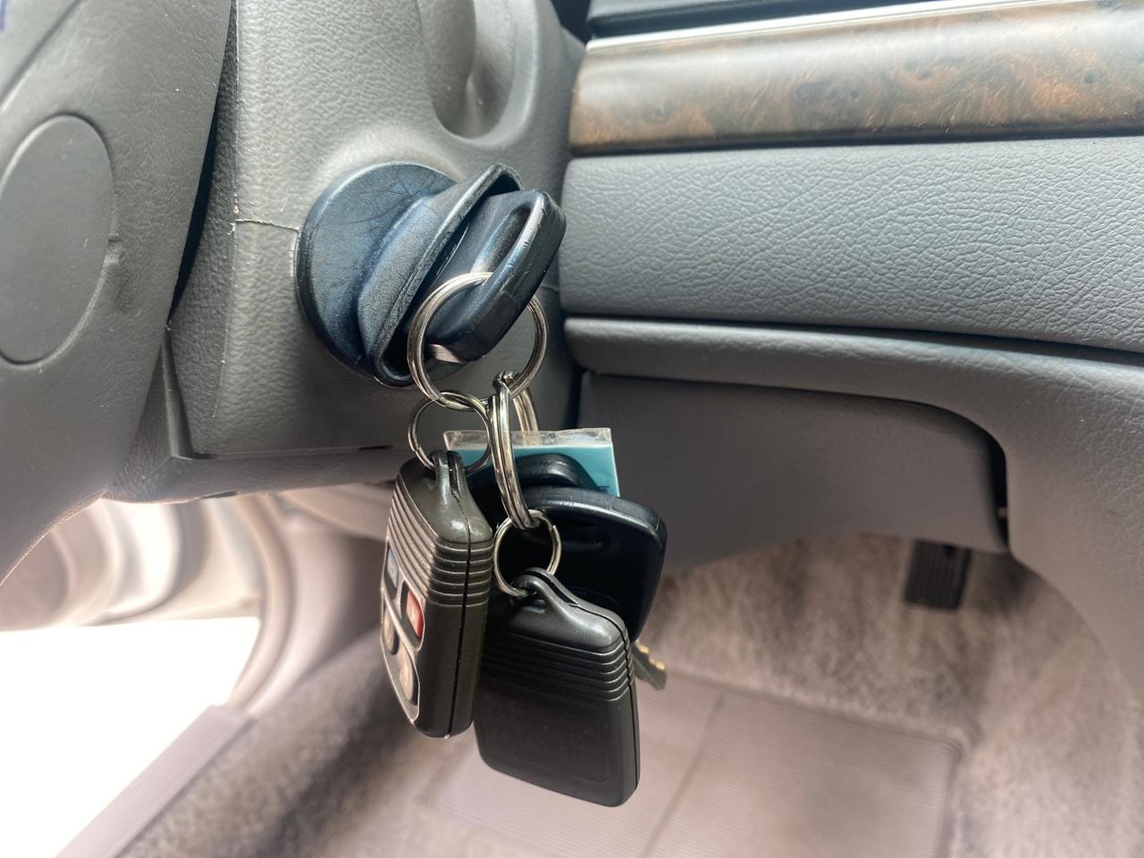 1999 Ford Crown Victoria LX LOW MILES 61,537 Pompano Beach FL