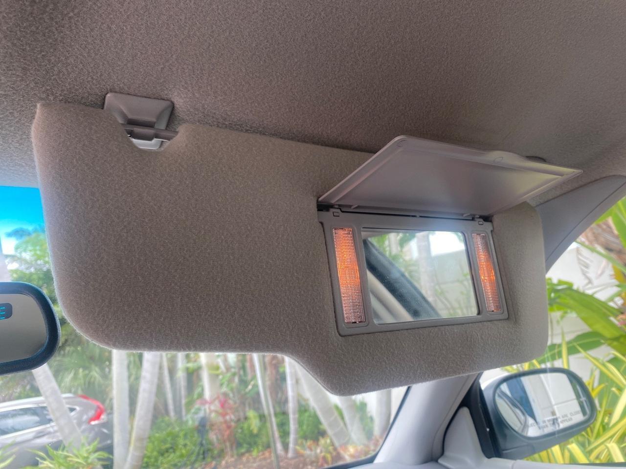 1999 Ford Crown Victoria LX LOW MILES 61,537 Pompano Beach FL