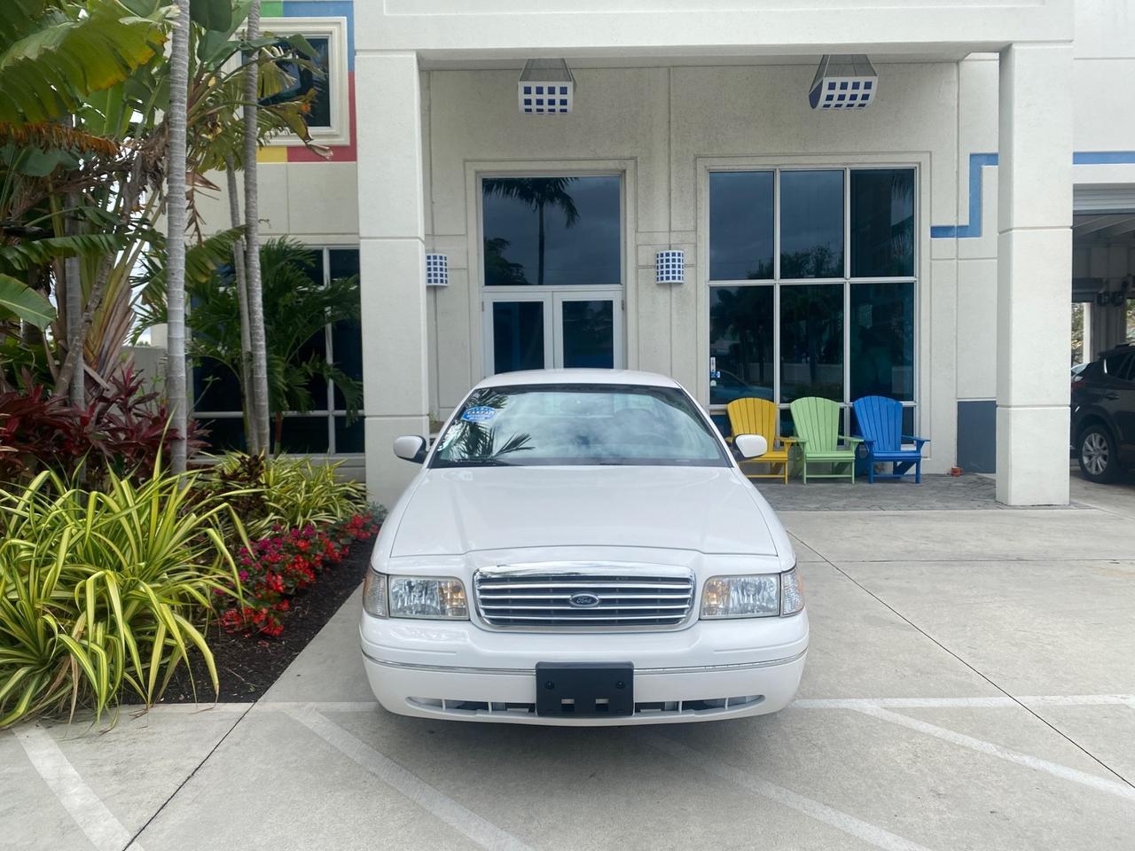 1999 Ford Crown Victoria LX LOW MILES 61,537 Pompano Beach FL