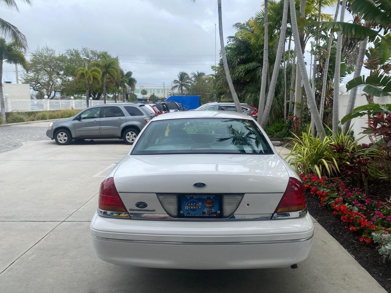 1999 Ford Crown Victoria LX LOW MILES 61,537 Pompano Beach FL