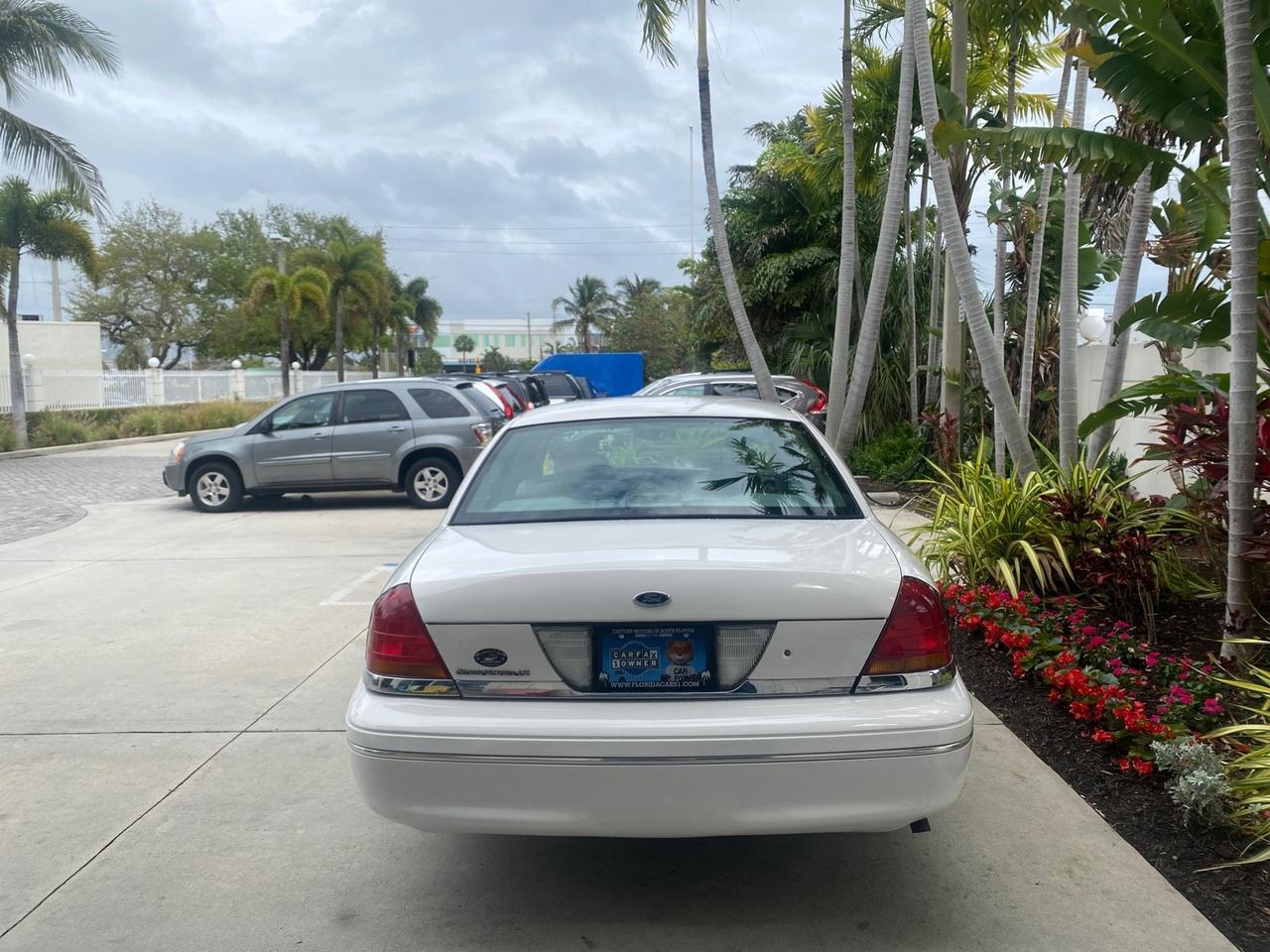 1999 Ford Crown Victoria LX LOW MILES 61,537 Pompano Beach FL