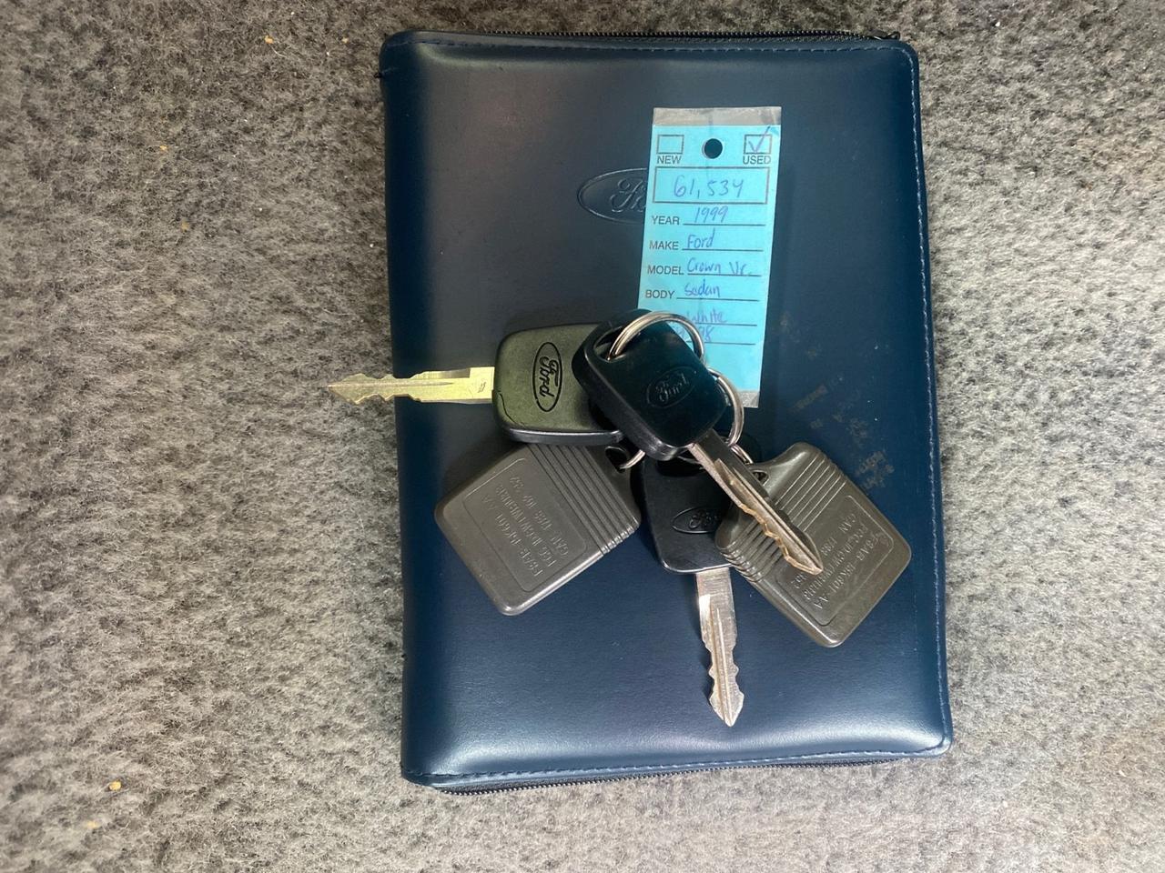 1999 Ford Crown Victoria LX LOW MILES 61,537 Pompano Beach FL