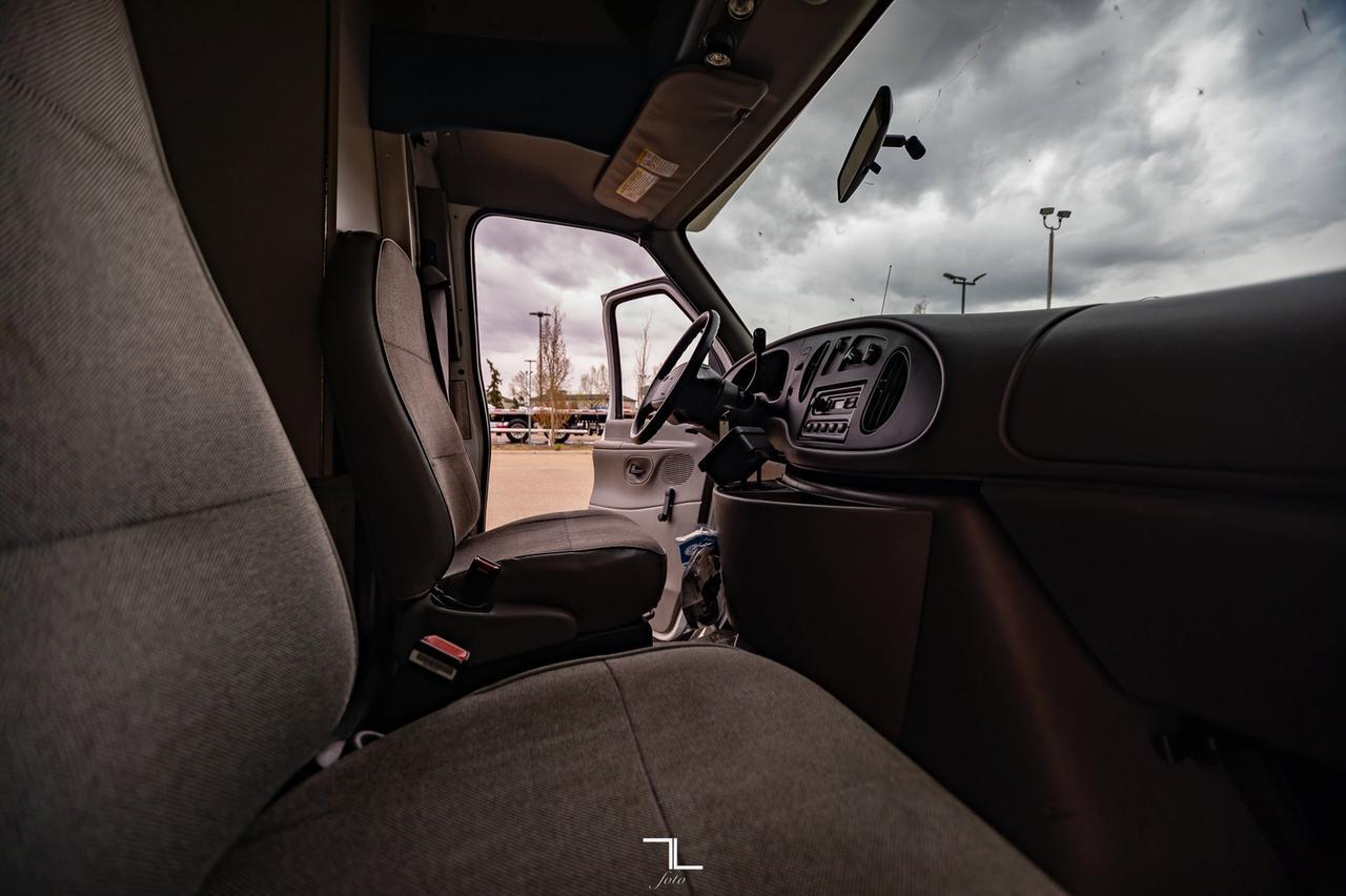 1999 Ford E-450 Cube Van Diesel Mobile Office Red Deer AB