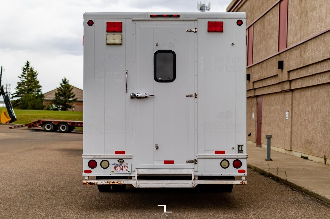 1999 Ford E-450 Cube Van Diesel Mobile Office Red Deer AB