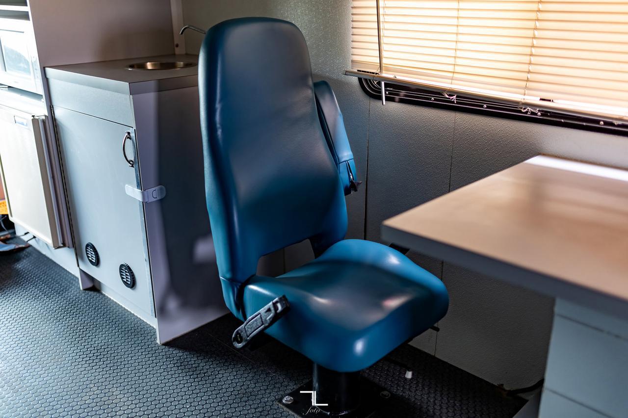 1999 Ford E-450 Cube Van Diesel Mobile Office Red Deer AB