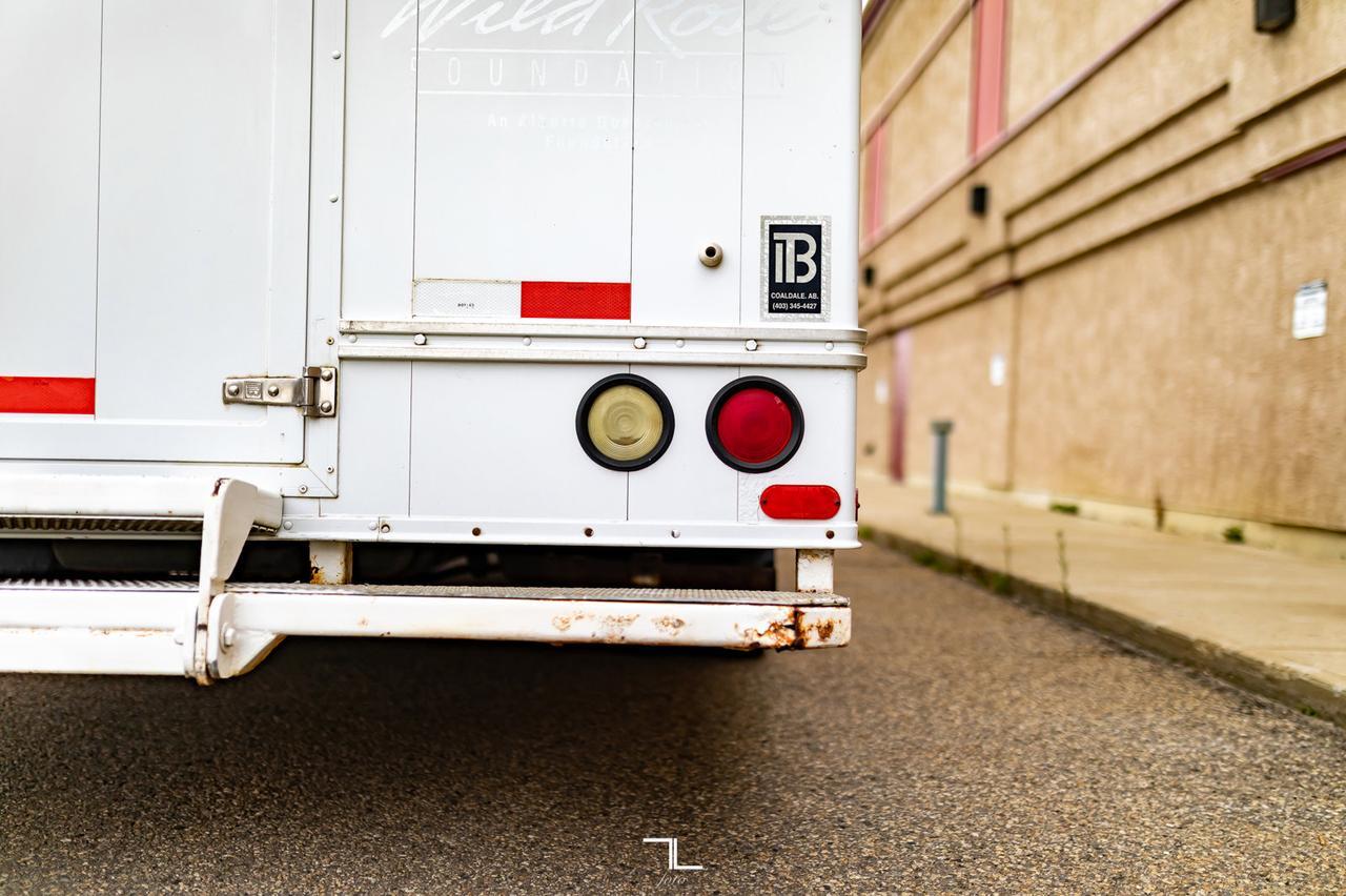 1999 Ford E-450 Cube Van Diesel Mobile Office Red Deer AB