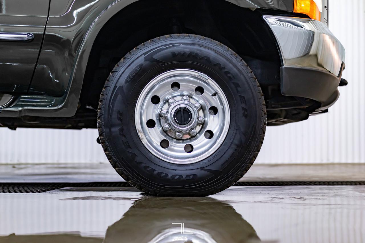 1999 Ford F-250 4x4 Super Cab XLT FX4 Longbox Diesel Red Deer AB