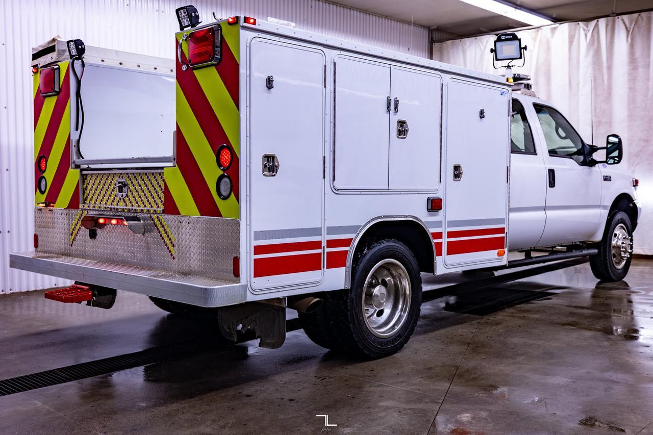 1999 Ford F-450 4x4 Crew Cab XLT Rescue Mechanics Diesel Manual Red Deer AB