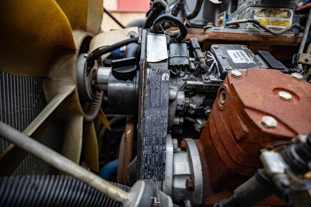 1999 Freightliner FL80 T/A Cab & Chassis Diesel Red Deer AB