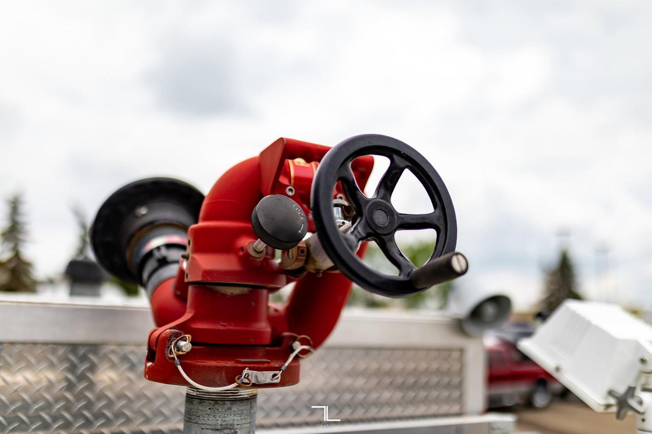 1999 GMC 8500 Fire Truck Diesel Red Deer AB