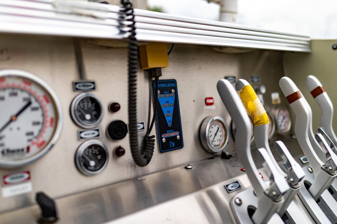 1999 GMC 8500 Fire Truck Diesel Red Deer AB