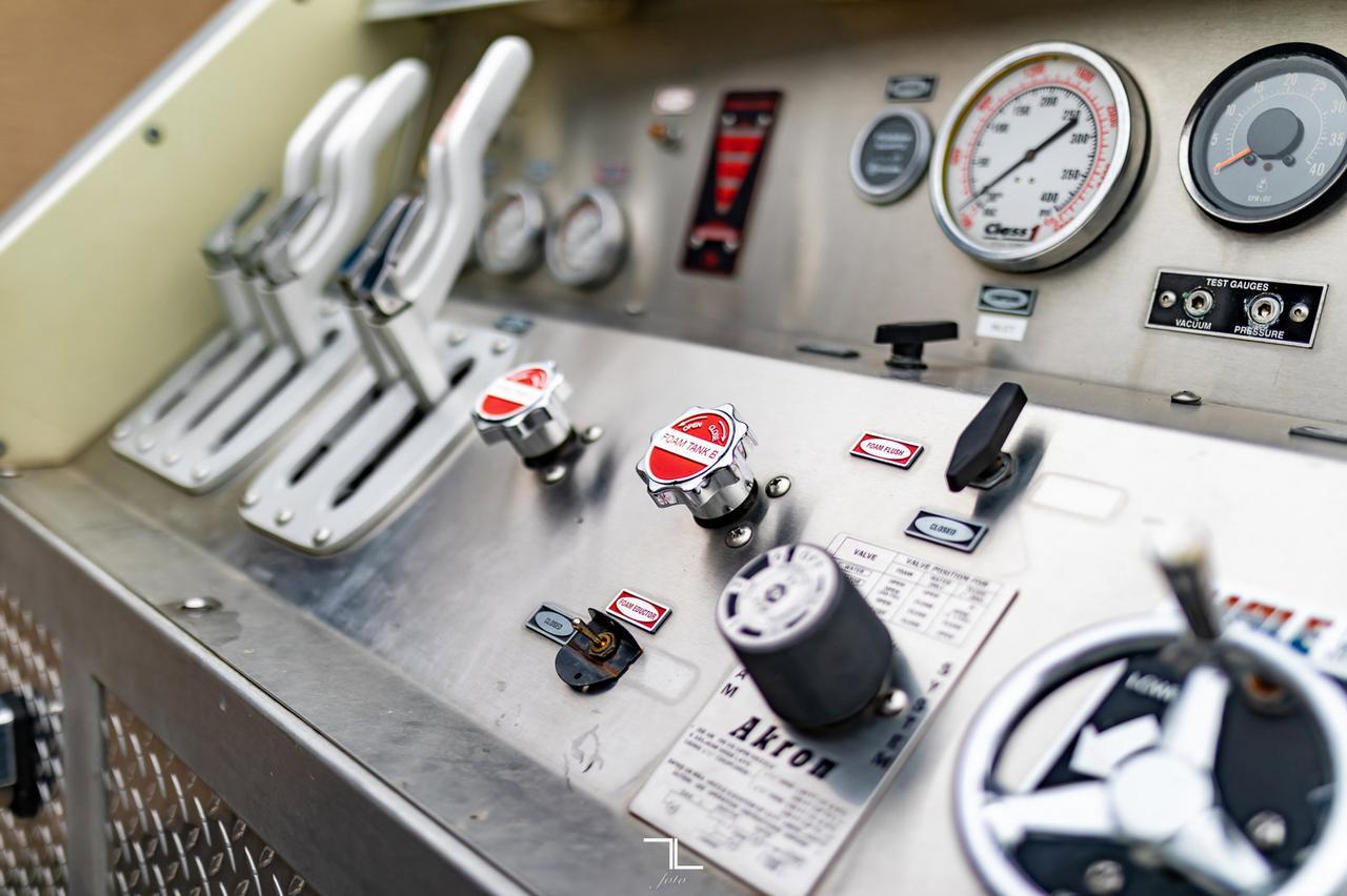 1999 GMC 8500 Fire Truck Diesel Red Deer AB