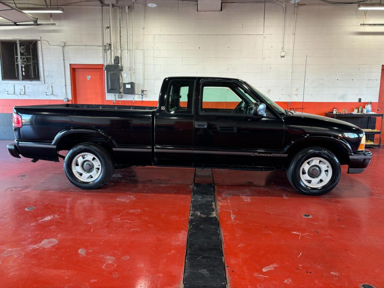 1999 GMC Sonoma SLS Franklin OH