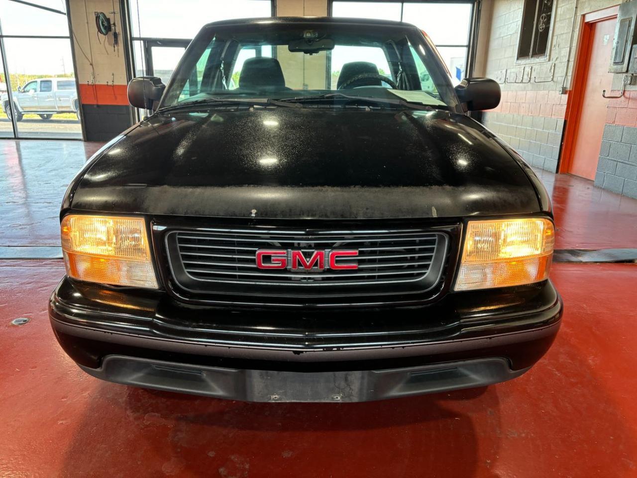 1999 Gmc Sonoma SLS photo 3