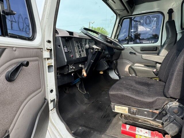 1999 International 16' Wheel & Tire Repair Truck with 5.5' Liftgate Henrico VA