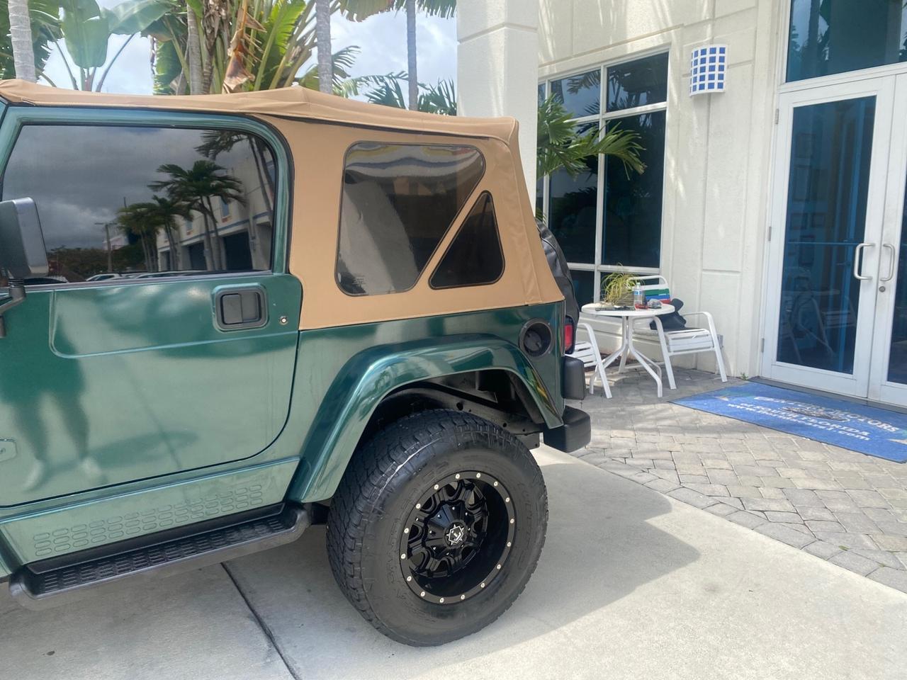 1999 Jeep Wrangler Sahara AUYO AC 6 CYL LOW MILES 47,009 Pompano Beach FL