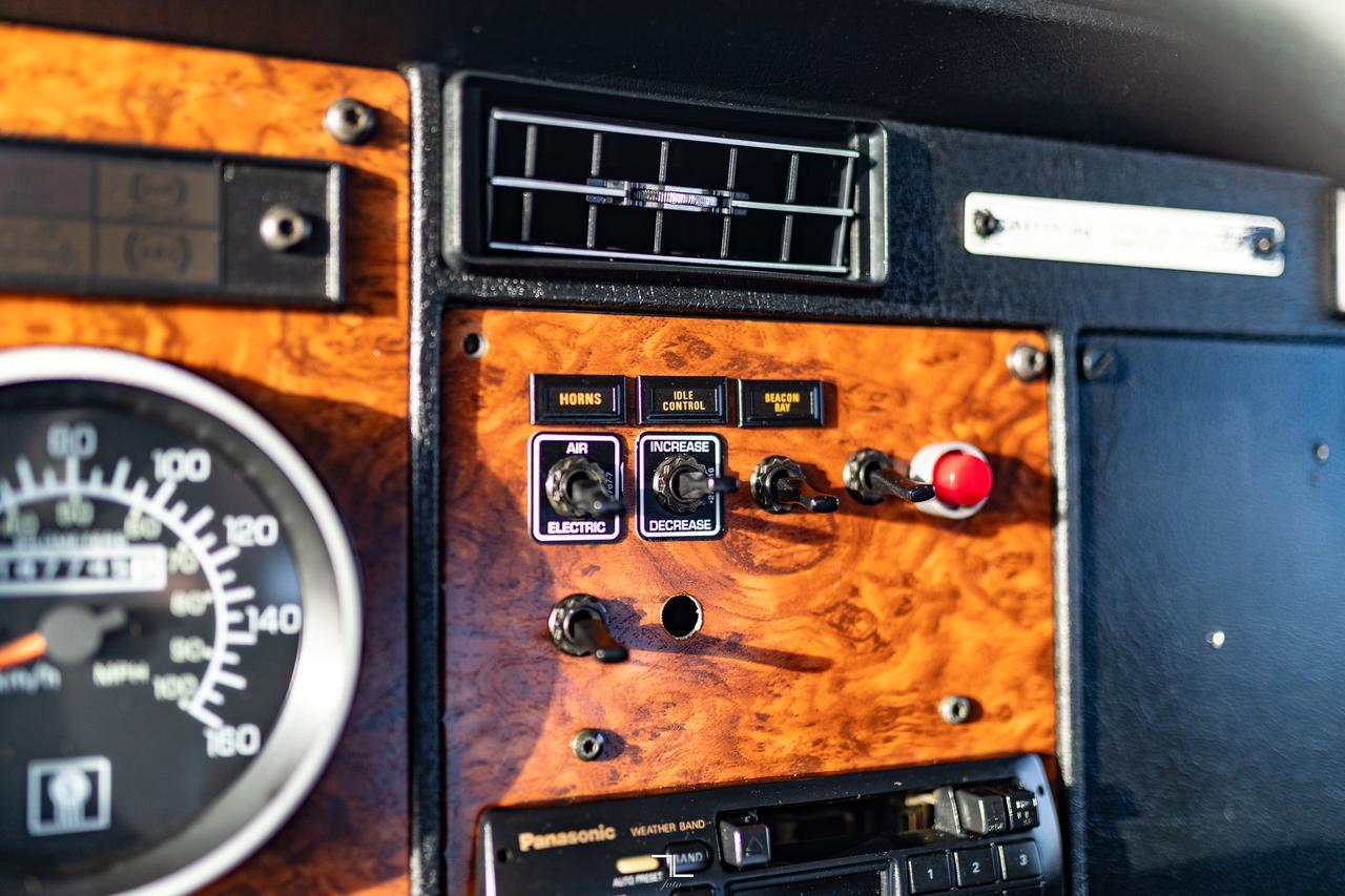 1999 Kenworth T-300 Daycab & Chassis Diesel Manual Red Deer AB