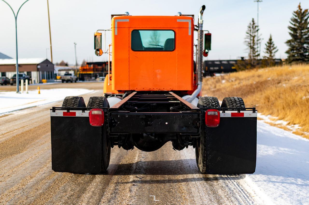 1999 Kenworth T-300 Daycab & Chassis Diesel Manual Red Deer AB