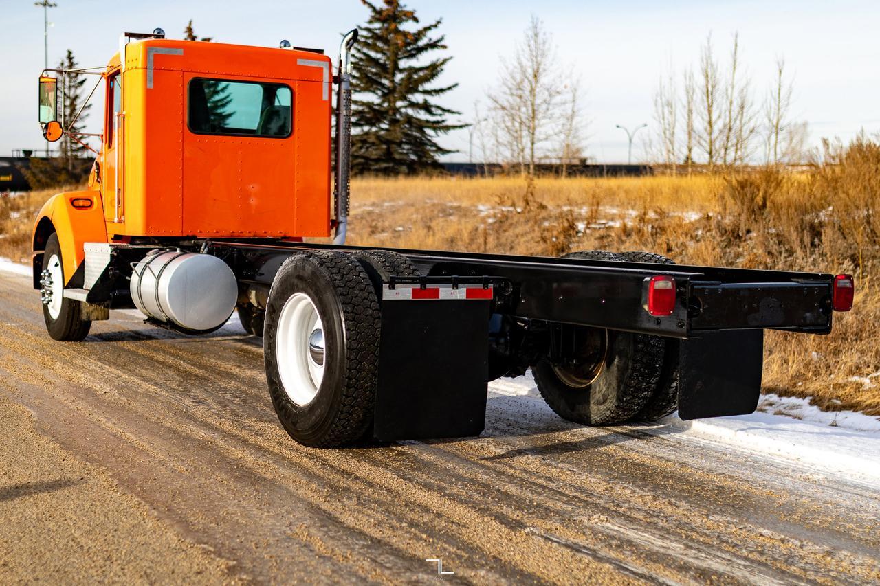 1999 Kenworth T-300 Daycab & Chassis Diesel Manual Red Deer AB