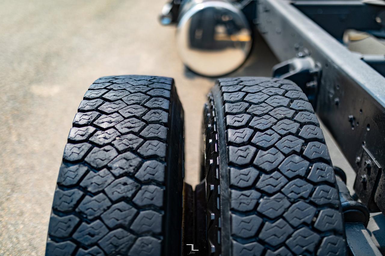 1999 Kenworth T300 Day Cab Diesel Manual Red Deer AB