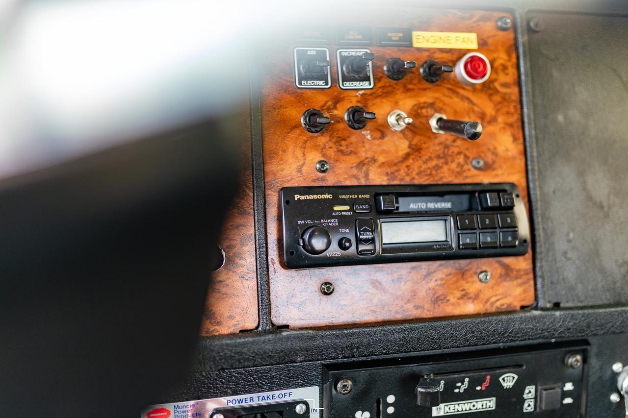 1999 Kenworth T300 Day Cab Diesel Manual Red Deer AB