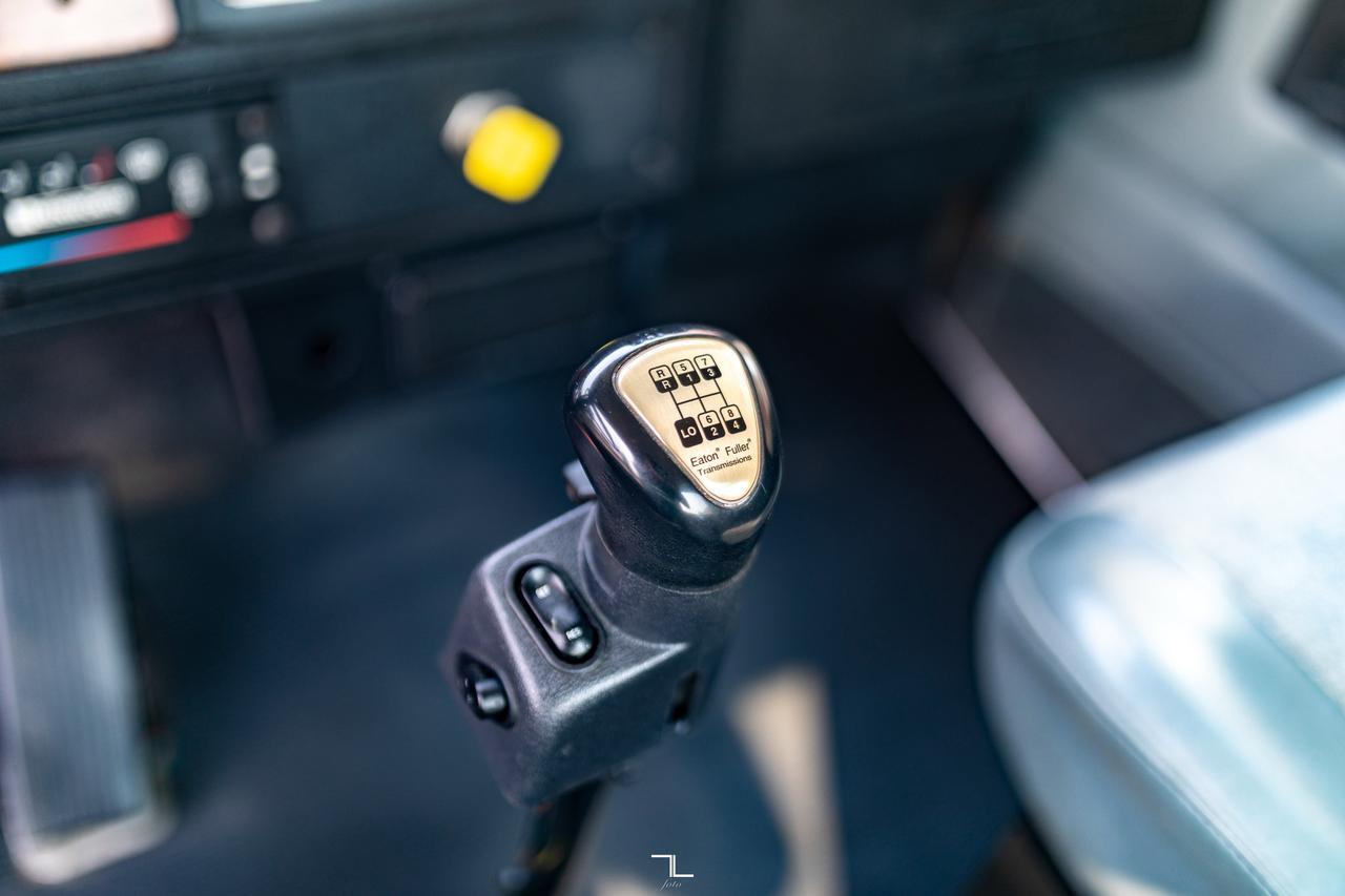 1999 Kenworth T300 Daycab & Chassis Diesel Red Deer AB