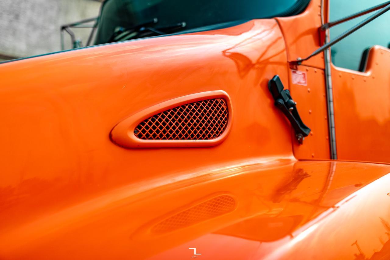 1999 Kenworth T300 Daycab & Chassis Diesel Red Deer AB