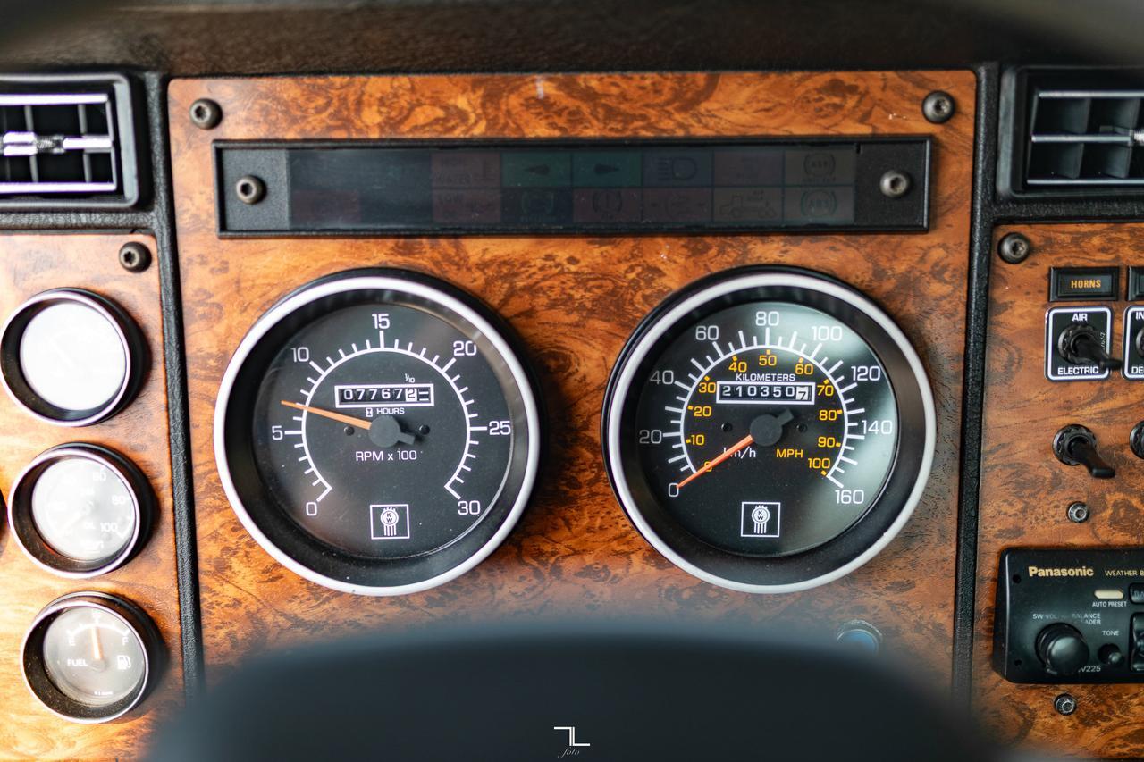 1999 Kenworth T300 Daycab & Chassis Diesel Red Deer AB