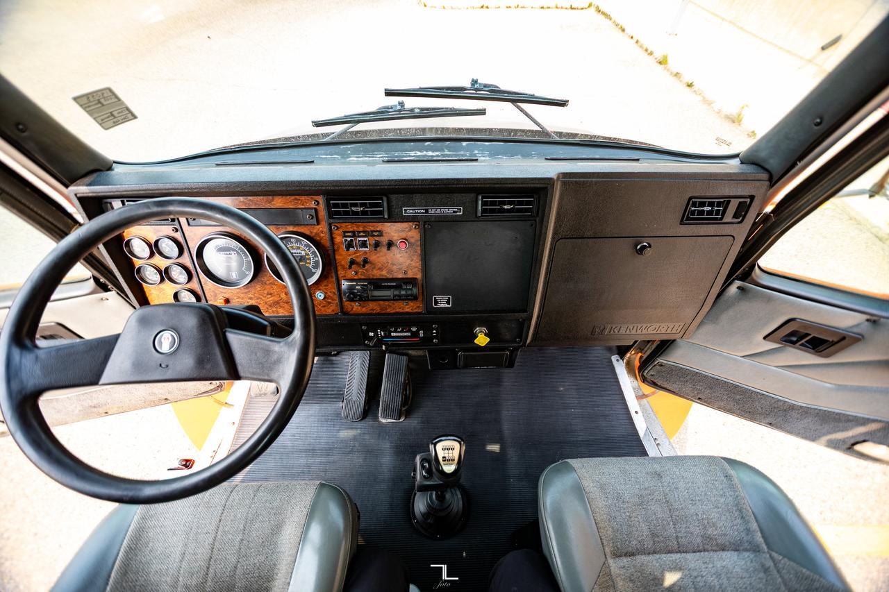 1999 Kenworth T300 Daycab & Chassis Diesel Red Deer AB