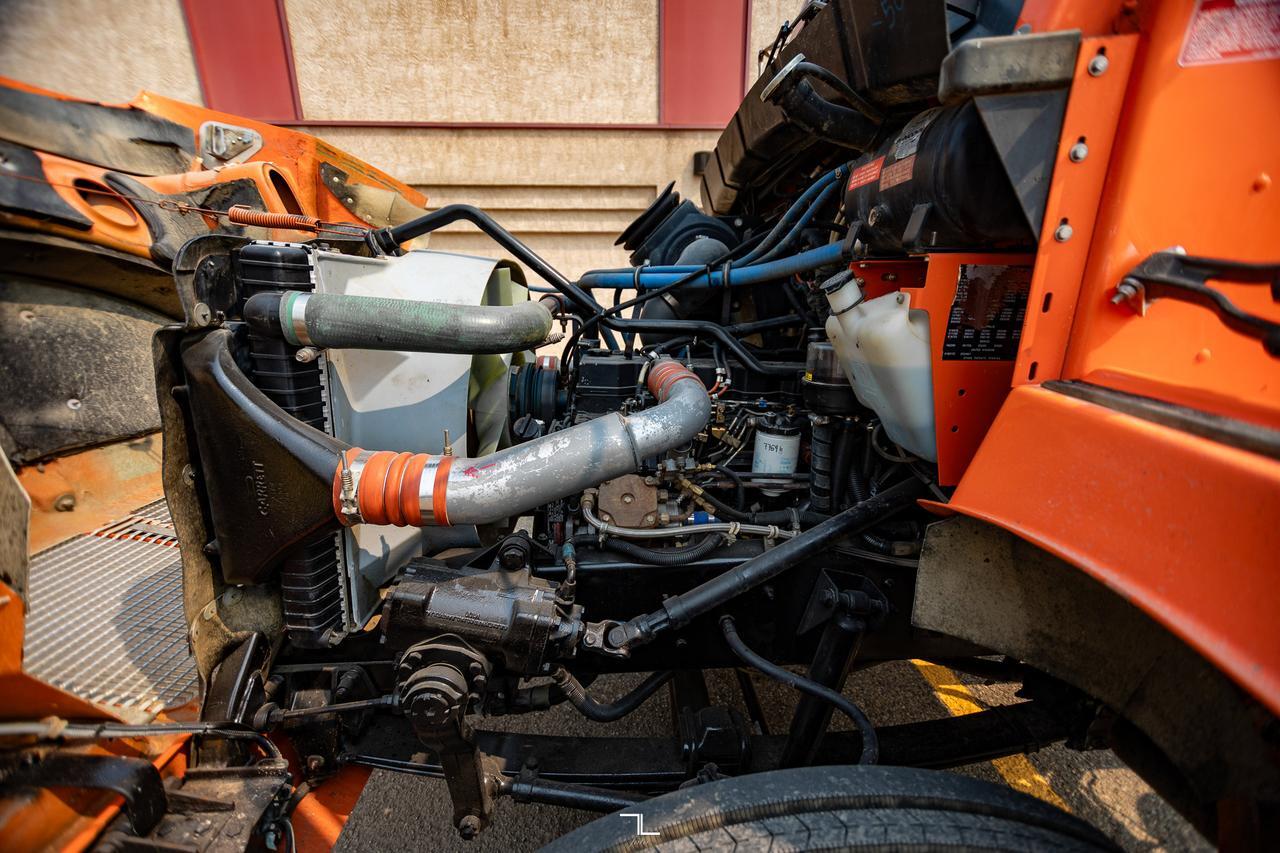 1999 Kenworth T300 Daycab & Chassis Diesel Red Deer AB