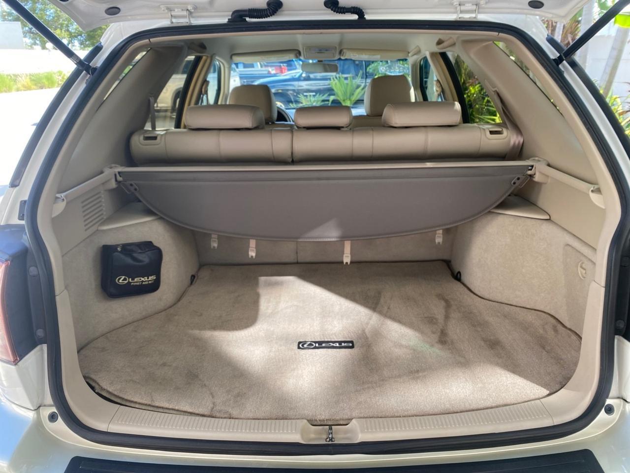 1999 Lexus RX 300 Luxury SUV LOW MILES 62,417 1 OWNER Pompano Beach FL