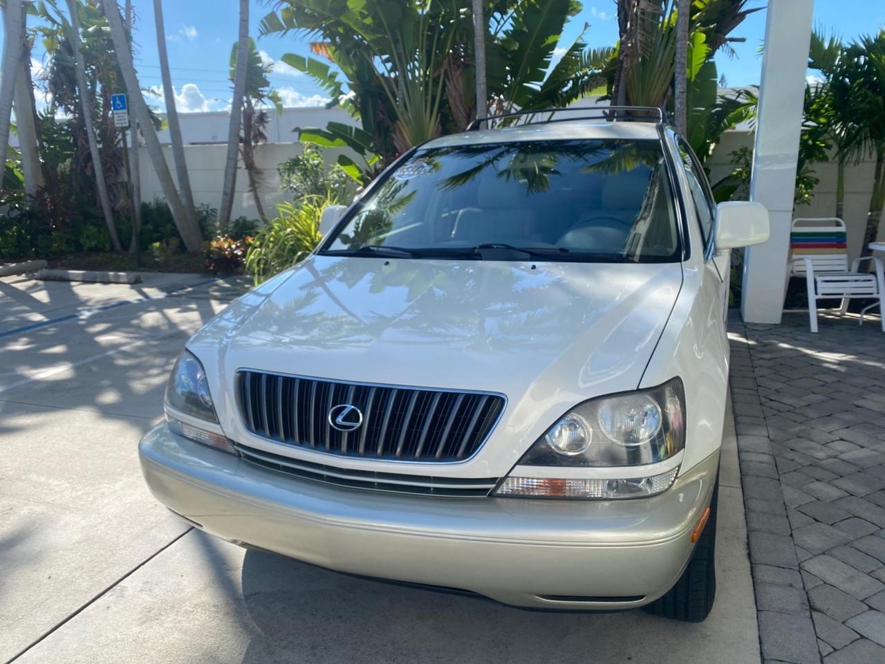 1999 Lexus RX 300 Luxury SUV LOW MILES 62,417 1 OWNER Pompano Beach FL