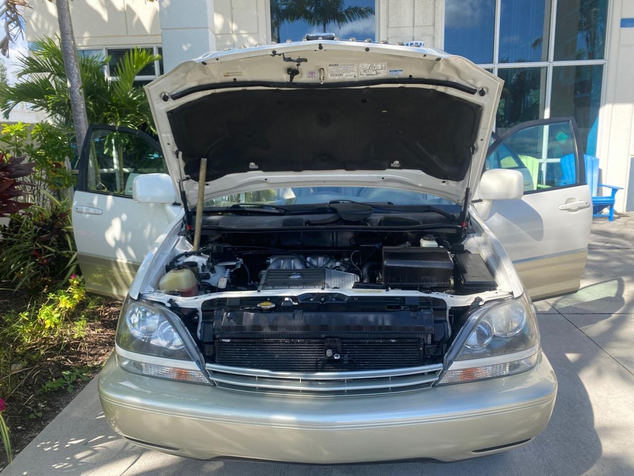 1999 Lexus RX 300 Luxury SUV LOW MILES 62,417 1 OWNER Pompano Beach FL