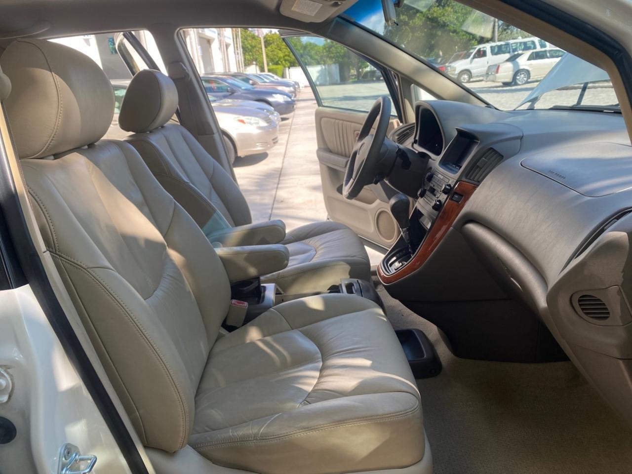 1999 Lexus RX 300 Luxury SUV LOW MILES 62,417 1 OWNER Pompano Beach FL
