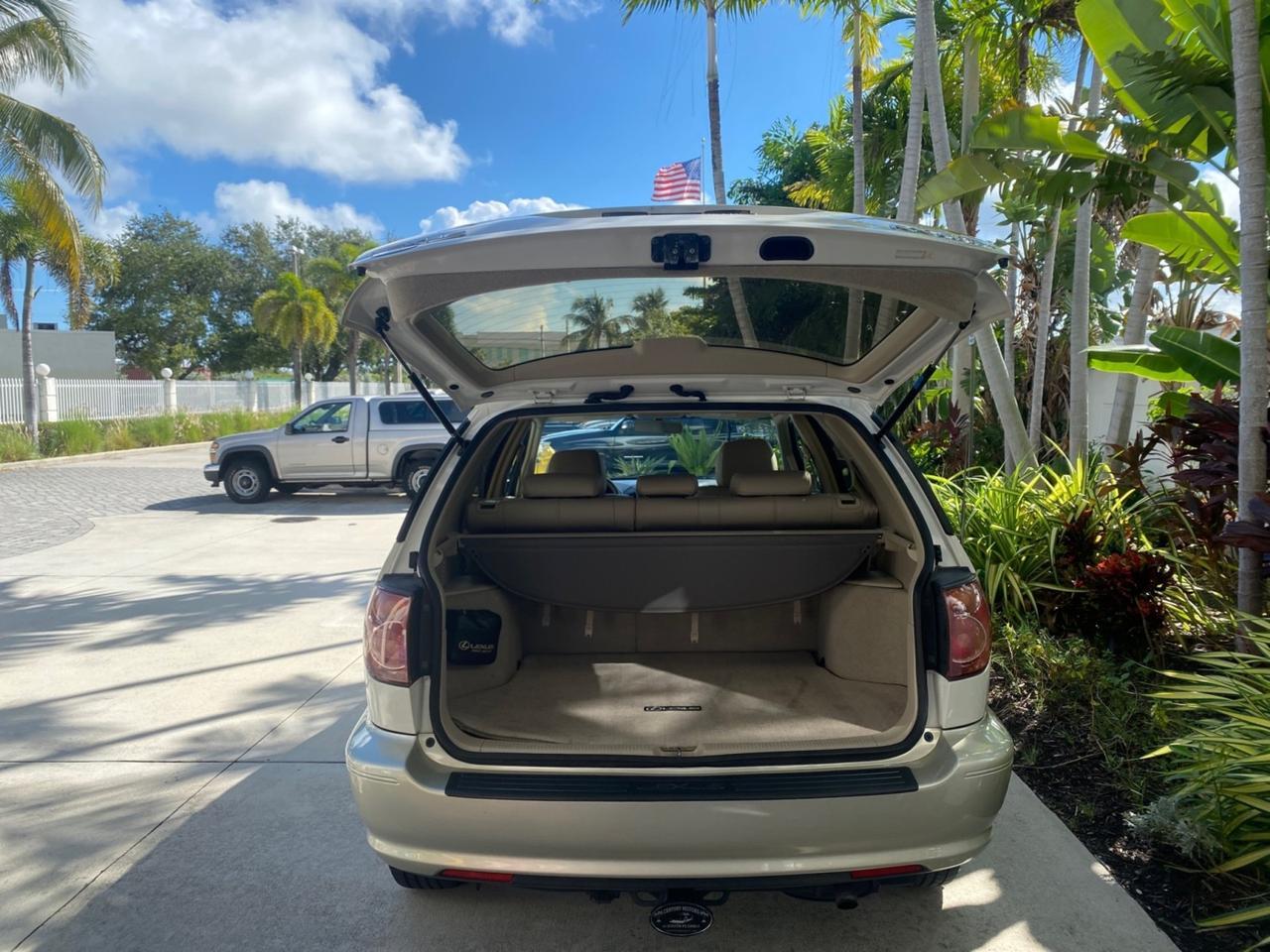 1999 Lexus RX 300 Luxury SUV LOW MILES 62,417 1 OWNER Pompano Beach FL