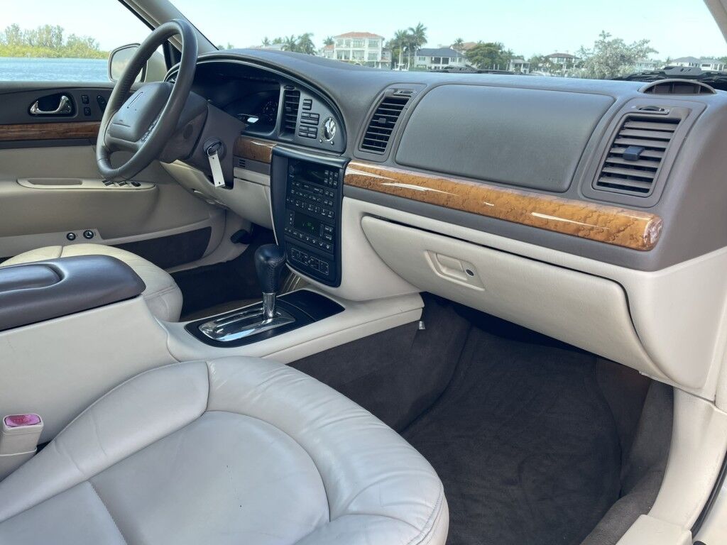 1999 Lincoln Continental GREAT TRANSPORTATION~ Sarasota FL