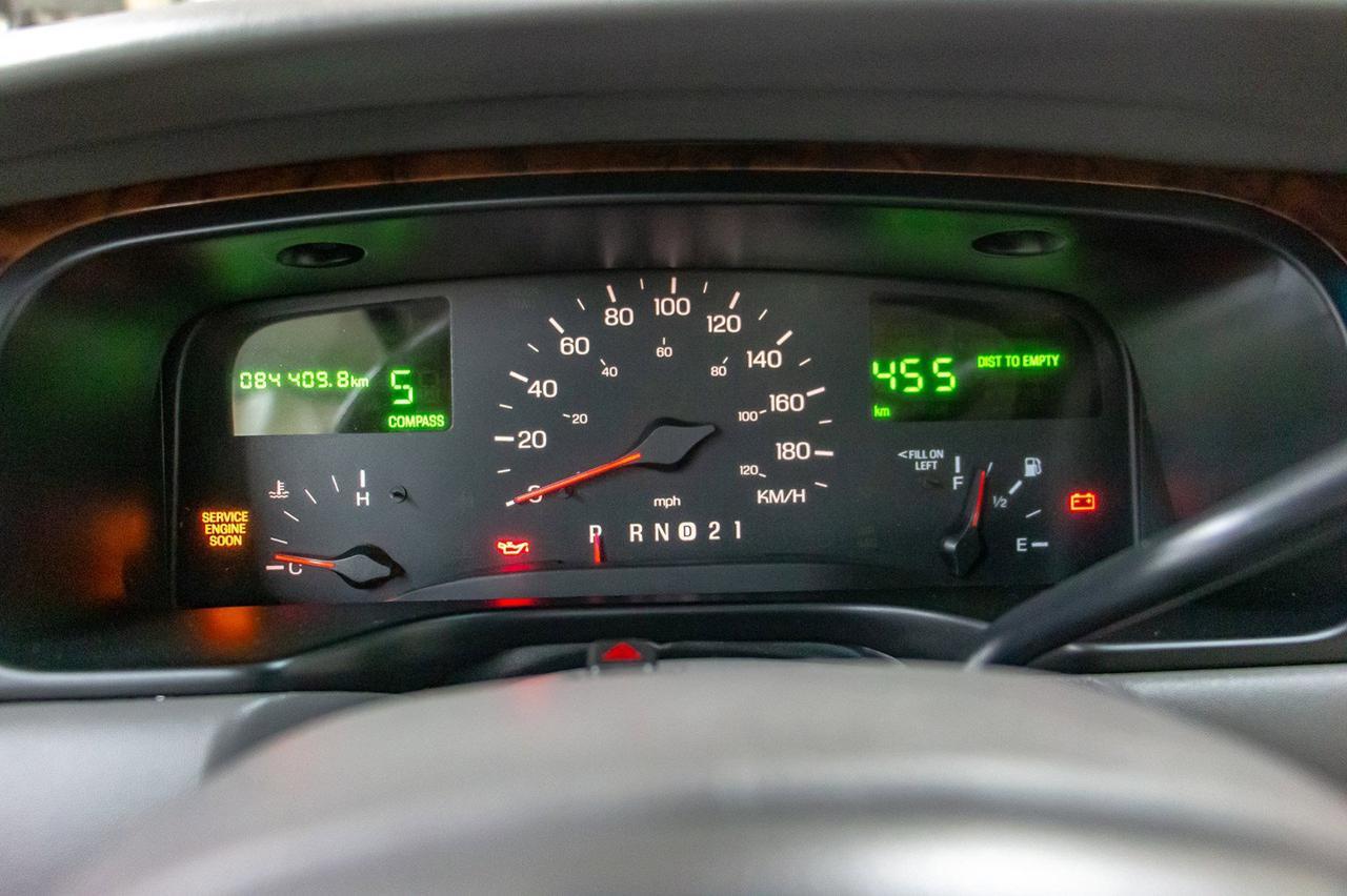 1999 Lincoln Town Car Signature Leather Heated Seats Red Deer AB