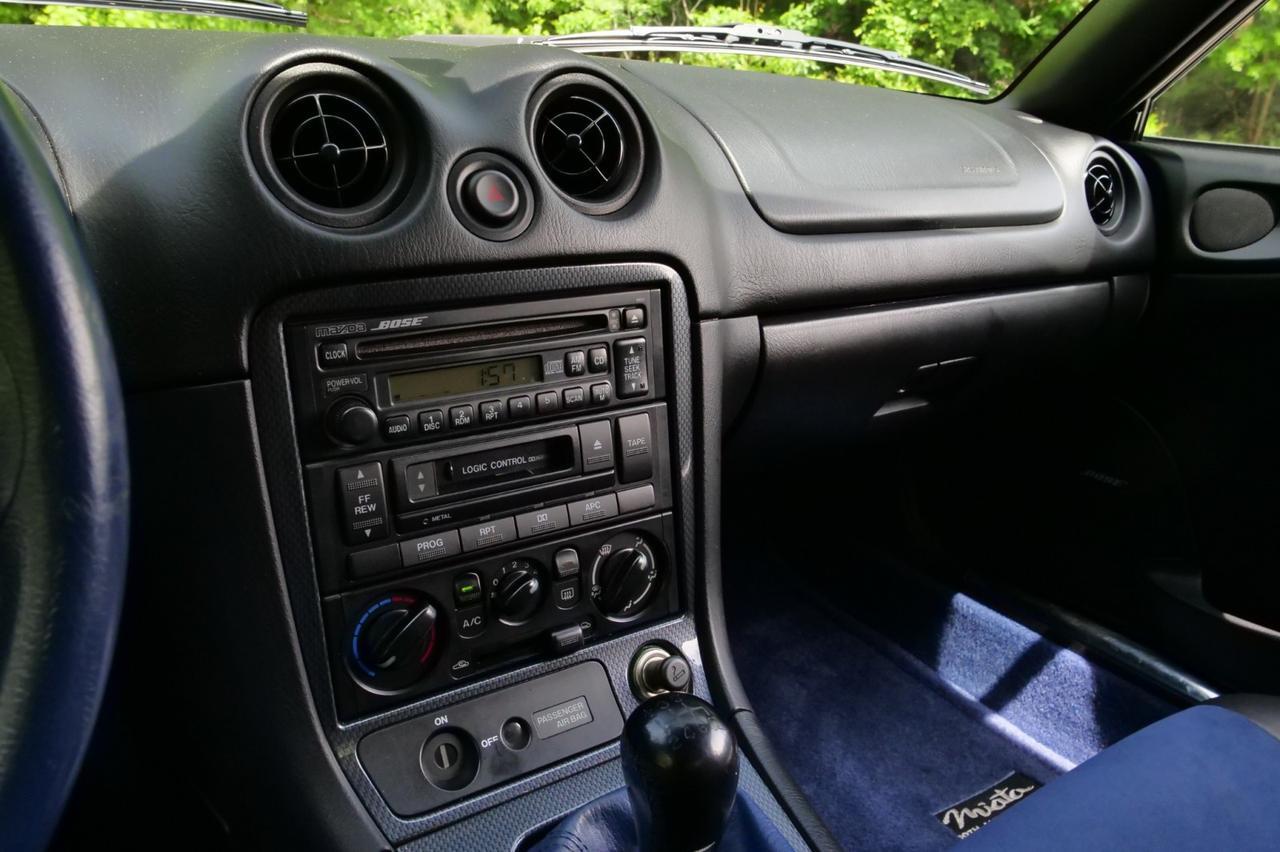 1999 Mazda MX-5 Miata 10th Anniversary Edition / Manual / Hard And Soft Tops! Lincolnton NC