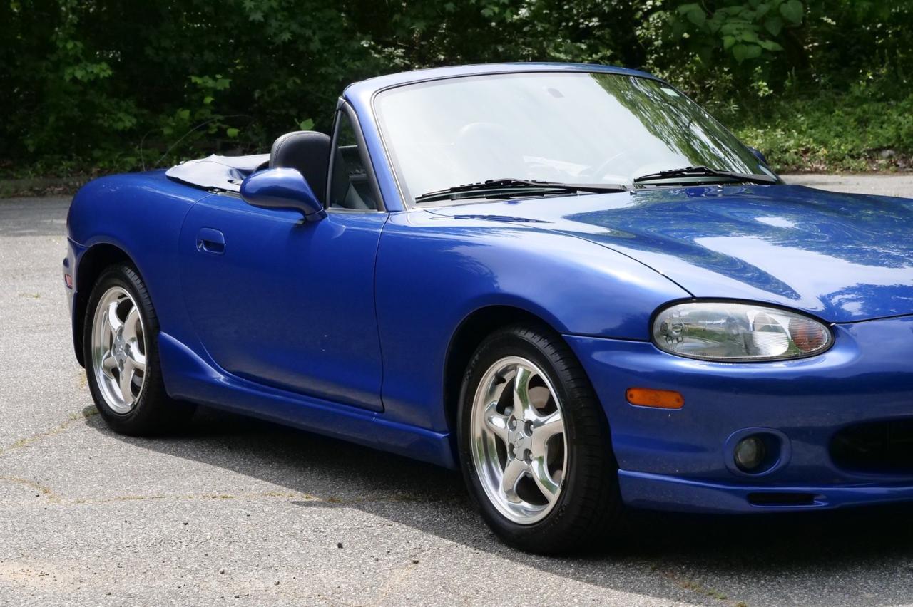 1999 Mazda MX-5 Miata 10th Anniversary Edition / Manual / Hard And Soft Tops! Lincolnton NC