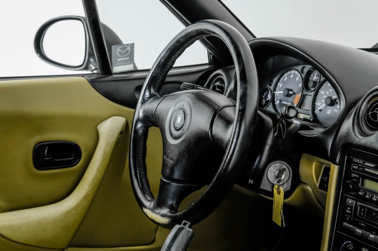 1999 Mazda MX-5 Miata LEATHER SEATS BOSE SOUND CRUISE CONTROL POWER EQUIPMENT LEATHER STEERING WHEEL Carrollton TX
