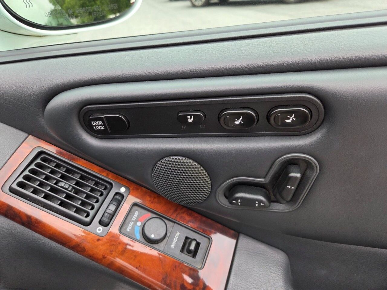 1999 Oldsmobile Aurora Base Charlton MA