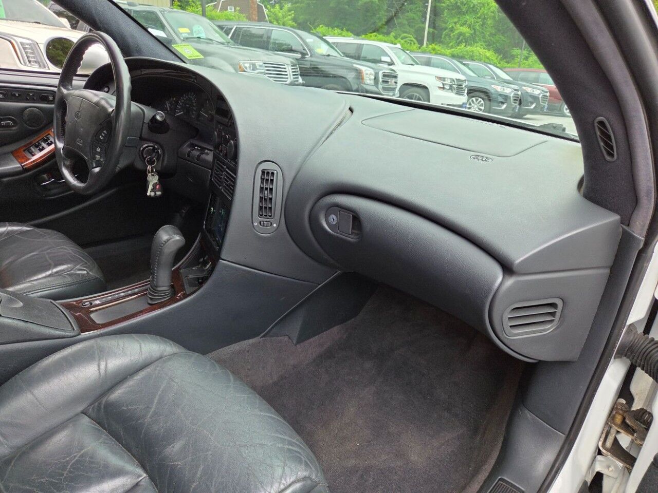 1999 Oldsmobile Aurora Base Charlton MA