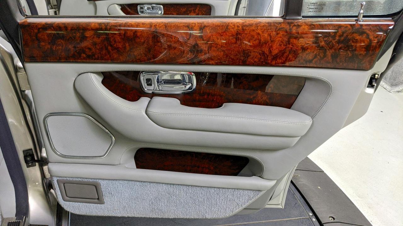 1999 Rolls-Royce Silver Seraph  St. Charles  IL