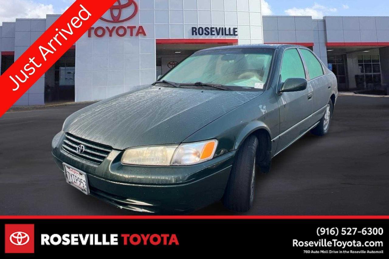 1999 Toyota Camry LE