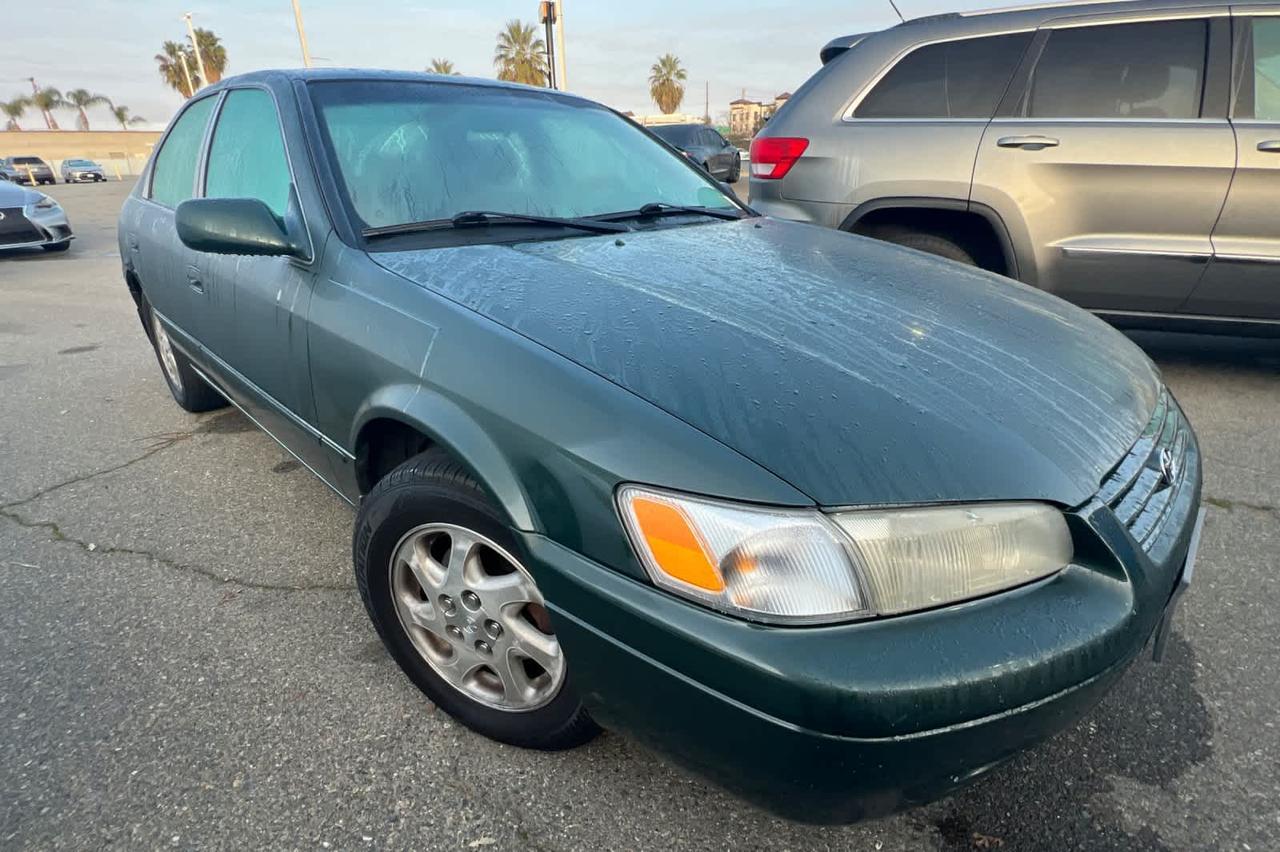 1999 Toyota Camry LE