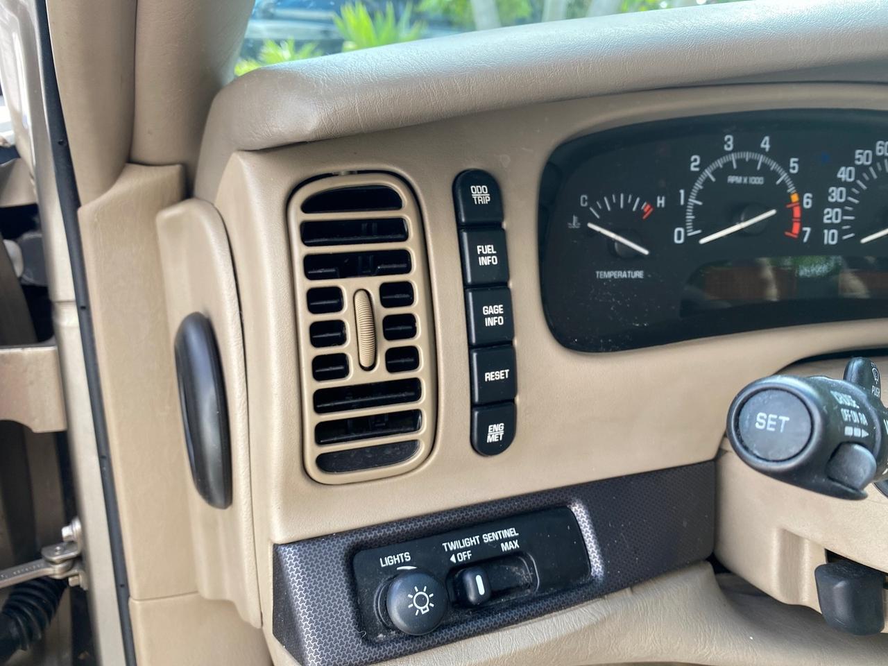 2000 Buick Park Avenue Ultra LOW MILES 72,419 Pompano Beach FL