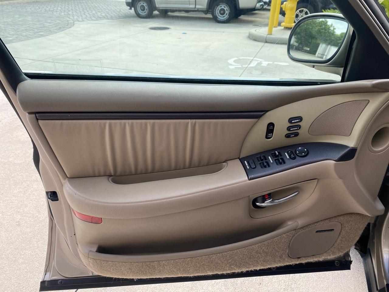 2000 Buick Park Avenue Ultra LOW MILES 72,419 Pompano Beach FL