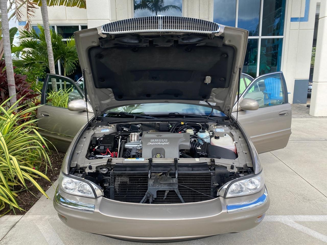 2000 Buick Park Avenue Ultra LOW MILES 72,419 Pompano Beach FL