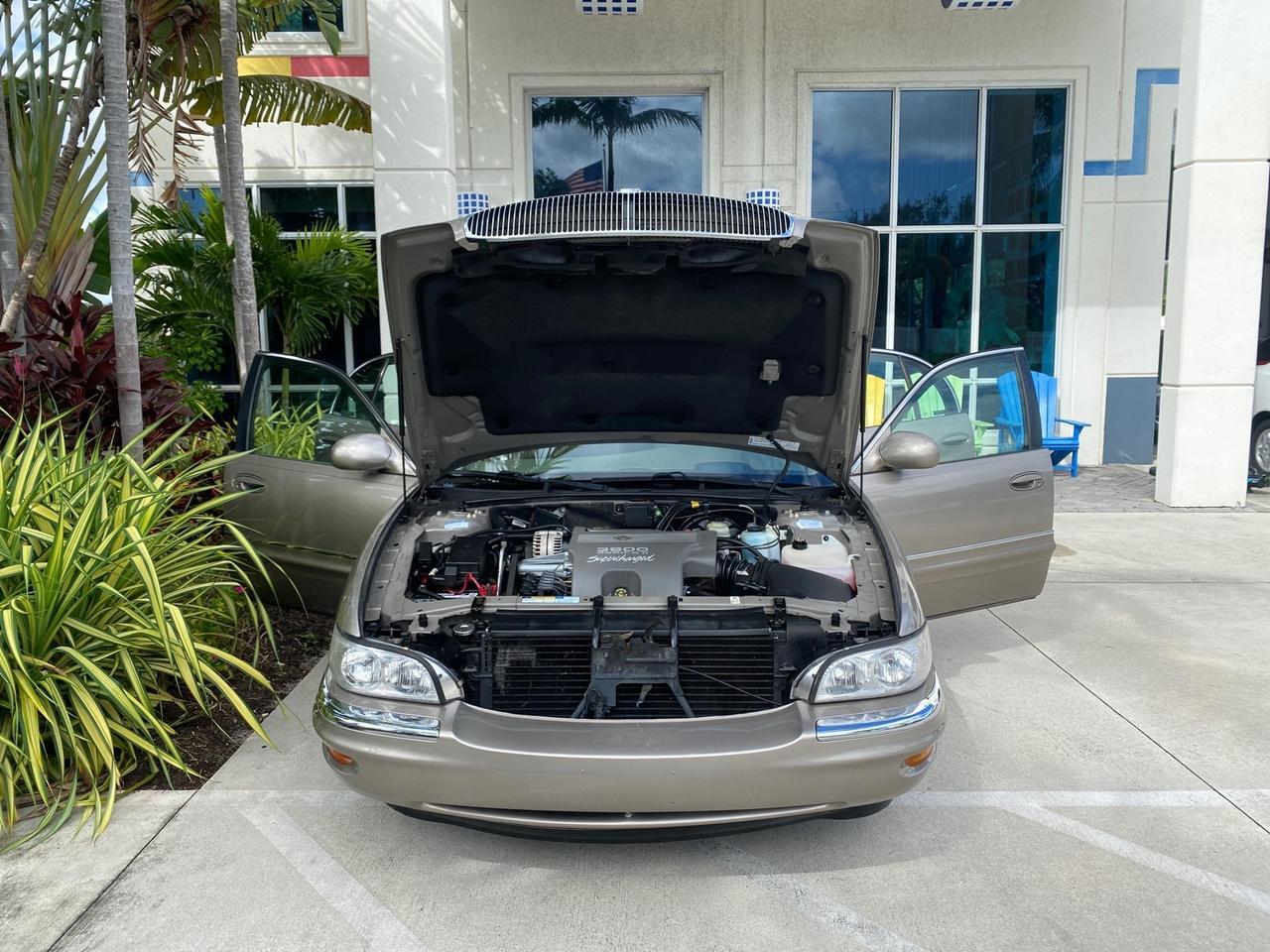 2000 Buick Park Avenue Ultra LOW MILES 72,419 Pompano Beach FL